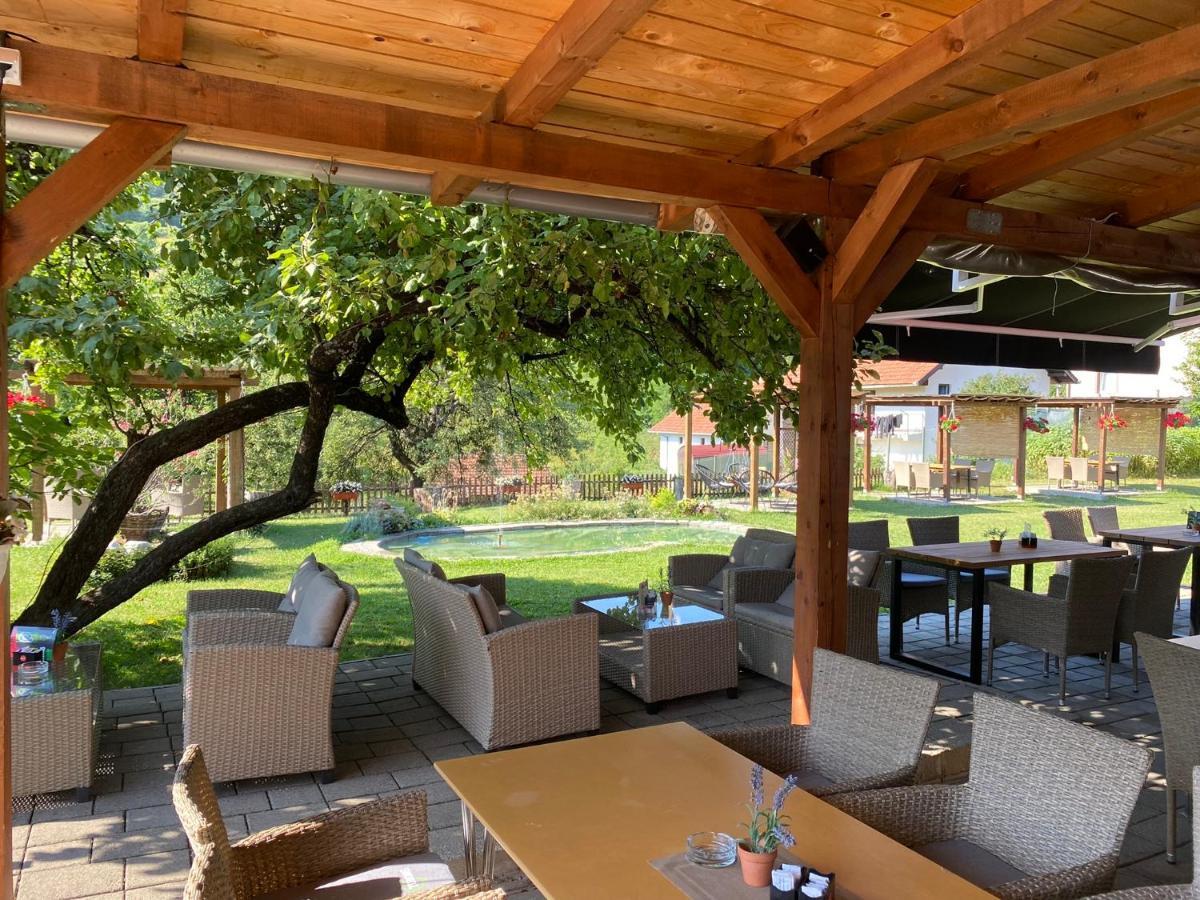 Motel M Vlasenica Kültér fotó