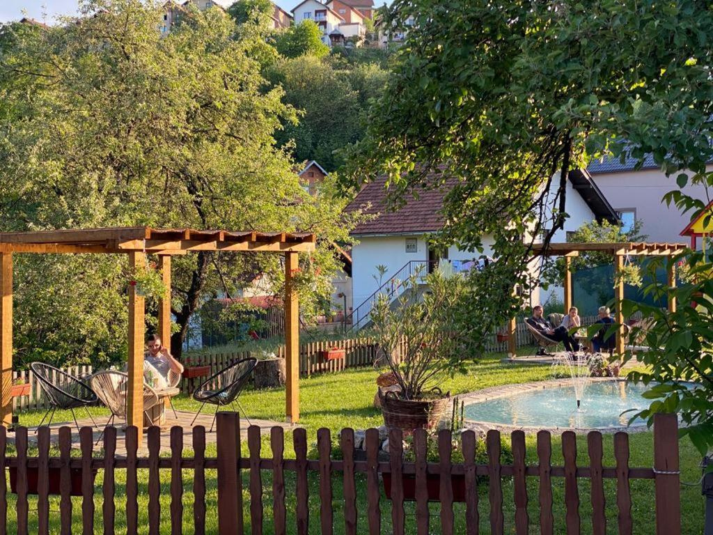 Motel M Vlasenica Kültér fotó