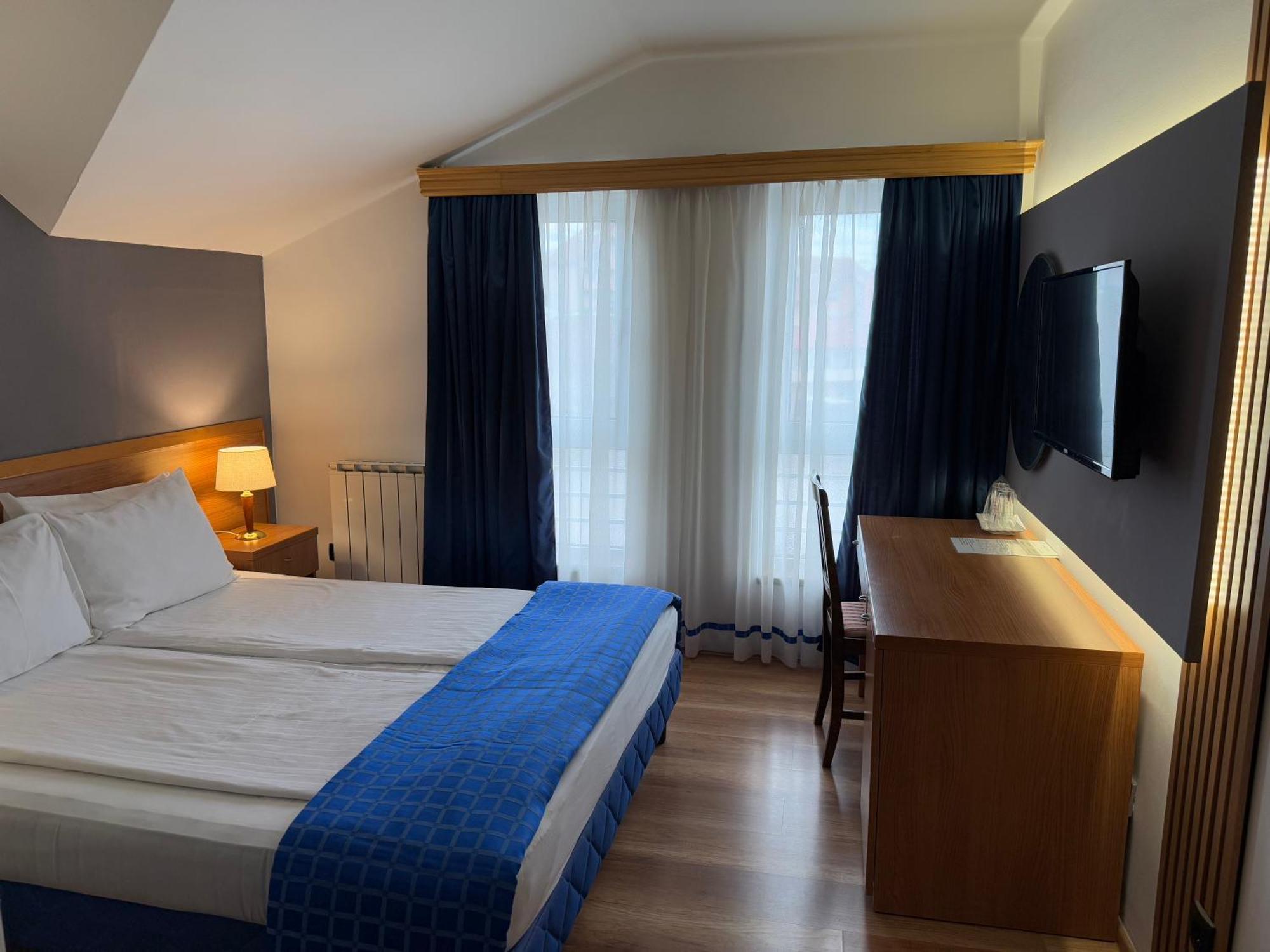 Motel M Vlasenica Kültér fotó