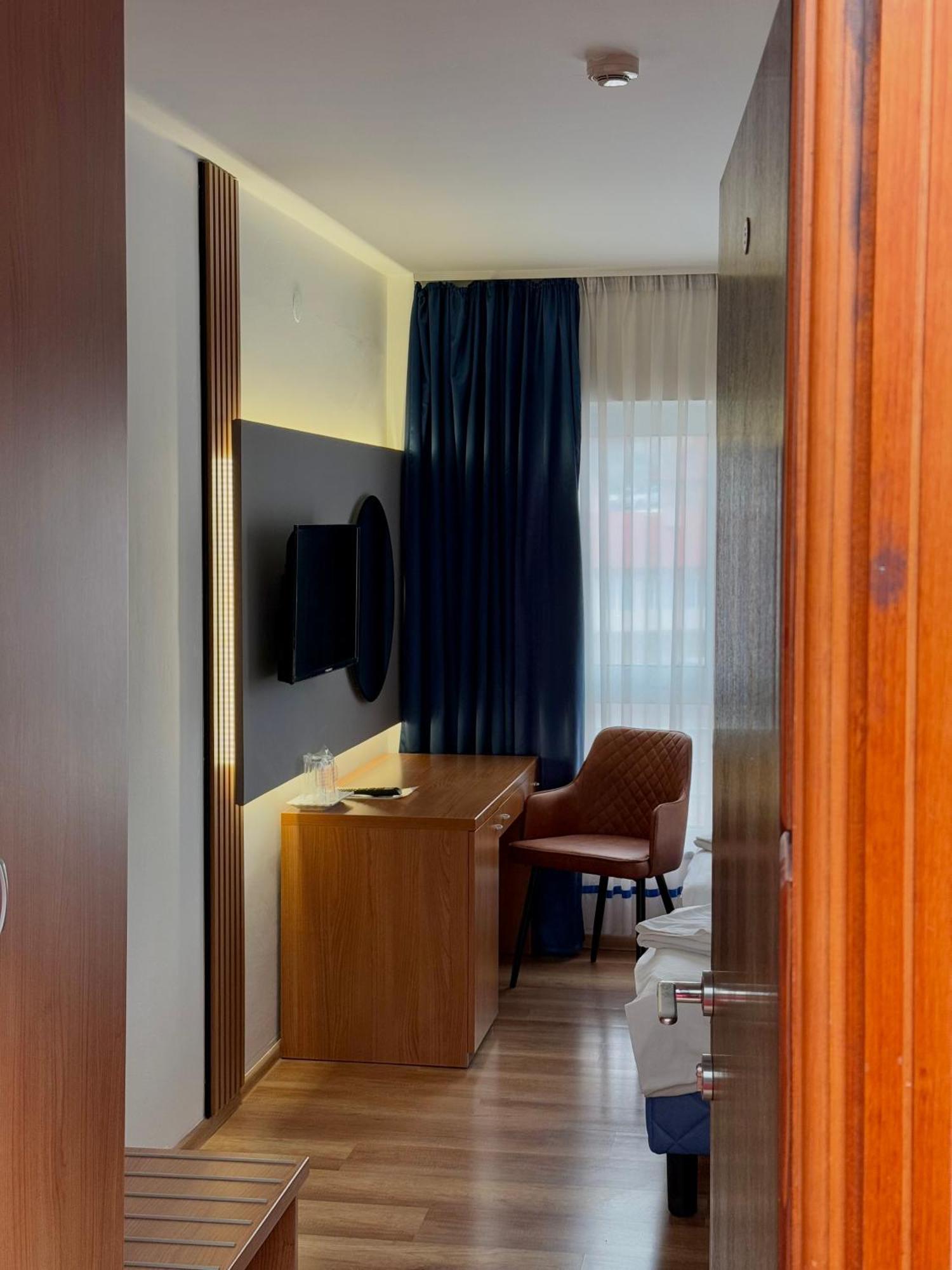 Motel M Vlasenica Kültér fotó