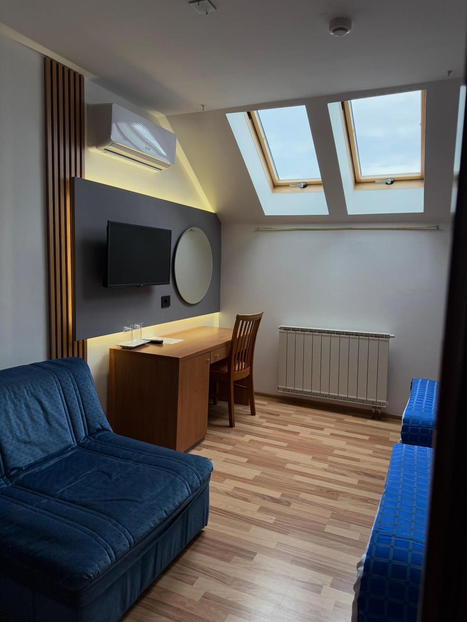 Motel M Vlasenica Kültér fotó